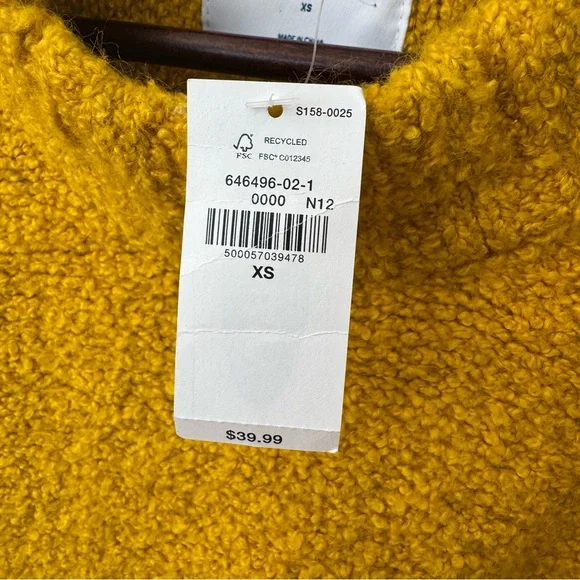 Old Navy Cozy Oversized Bouclé Crew Neck Sweater in Gold. NWT. XS - Picture 4 of 12